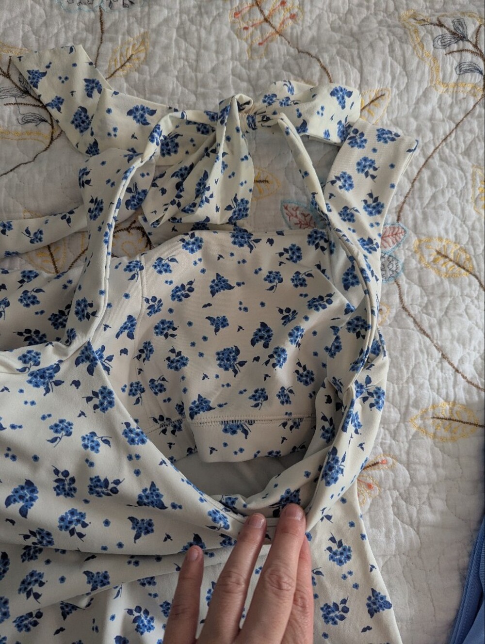 Blogilates Tie Back Tank - Picture 5 of 5